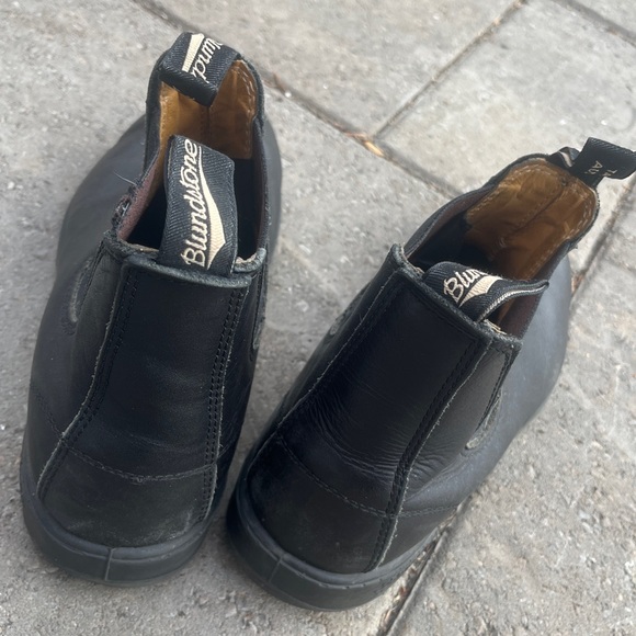 Blundstone classic Chelsea black-on-black boots with pack of NEW inner soles - Picture 4 of 11